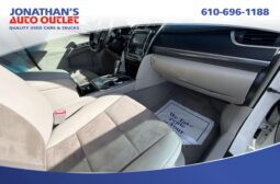 2013 Toyota Camry Hybrid XLE full