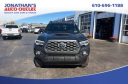 2023 Toyota Tacoma TRD Sport full