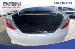 2013 Toyota Camry Hybrid XLE full