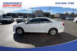 2013 Toyota Camry Hybrid XLE full