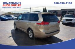 2014 Toyota Sienna full