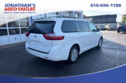 2017 Toyota Sienna LE 7 Passenger full